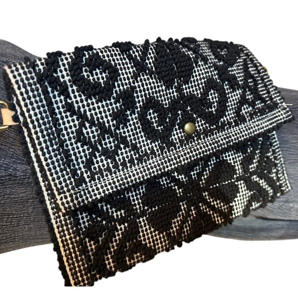 Clutch Woven Geometric Pibiones Crossbody Wristlet